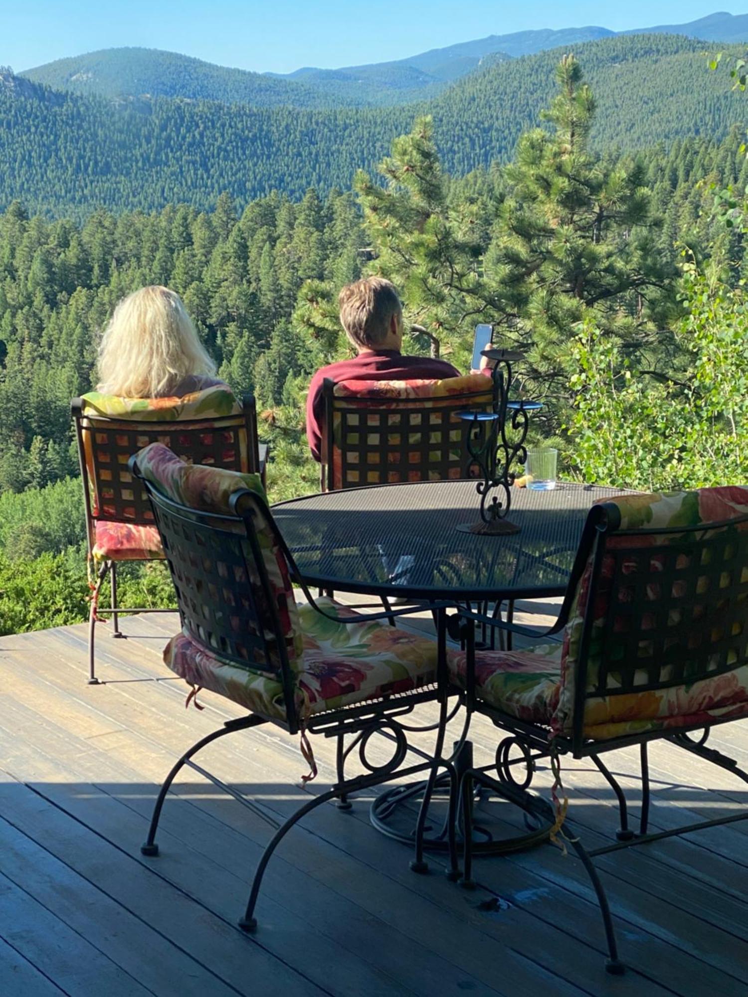Colorado Bed & Breakfast With Beautiful Views Evergreen Exterior photo